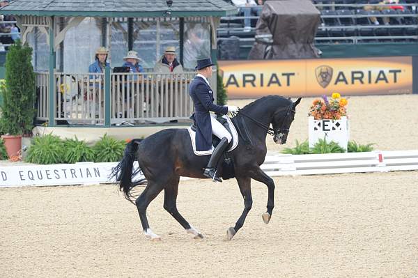 WEG1-9-28-10-DressageGP-5809-DDeRosaPhoto.jpg