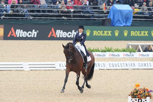 WEG1-9-28-10-DressageGP-5838-DDeRosaPhoto.jpg