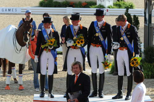 WEG1-9-28-10-DressageGP-7493-EdwardGal-Totilas-DDeRosaPhoto.jpg