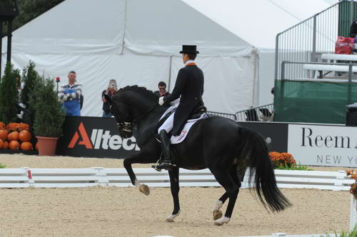 WEG1-9-28-10-DressageGP-6531-EdwardGal-MoorlandsTotilas-DDeRosaPhoto.jpg