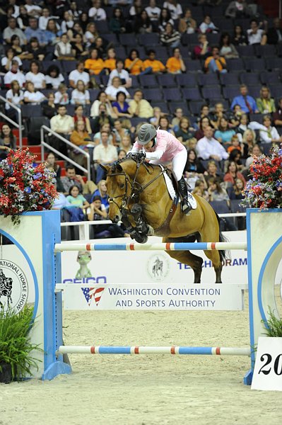 WIHS2-10-28-10-4968-LirvingDeVolsin-KateLevy-DDeRosaPhoto.jpg