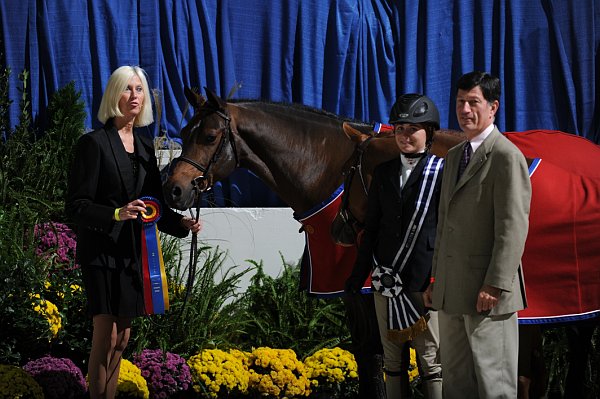 WIHS-BestChRdr-10-31-10-0165-VictoriaColvin-EverLuvin-DDeRosaPhoto.jpg