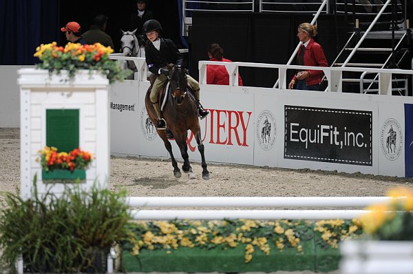 WIHS3-10-31-10-9378-Houdini-EmmaWujek-DDeRosaPhoto.jpg