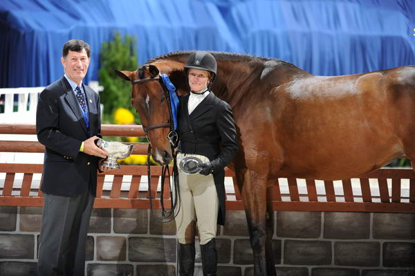 Rosalynn-KelleyFarmer-WIHS2-10-27-10-Cl44-RgWkgHtrStke-0420-DDeRosaPhoto.jpg