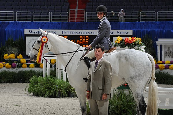 WIHS3-10-31-10-Cl191-RegHtrFinalsHrs-0401-Sailaway-AshleyChucker-DDeRosaPhoto.jpg