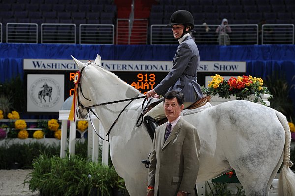 WIHS3-10-31-10-Cl191-RegHtrFinalsHrs-0403-Sailaway-AshleyChucker-DDeRosaPhoto.jpg