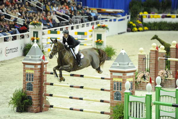 McLainWard-WIHS3-10-30-10-DSC_8725-Sapphire-DDeRosaPhoto.JPG