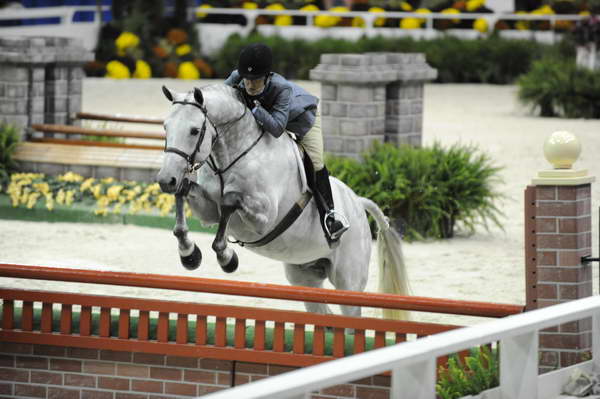 StacyArani-WIHS-10-20-09-DSC_0371-Bolero-DDeRosaPhoto.jpg