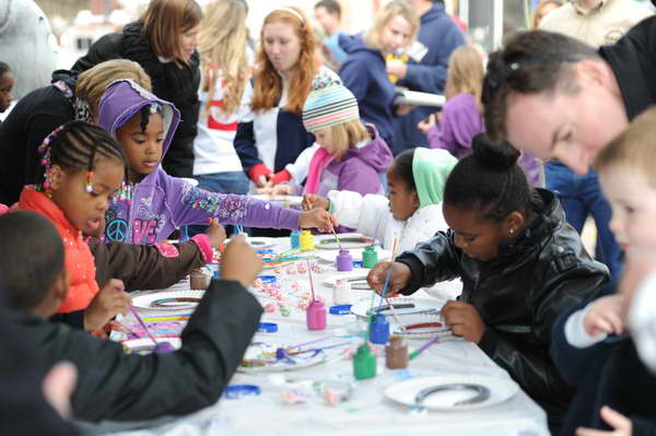 KidsDay-WIHS2-10-30-10-7315-KidsDay-DDeRosaPhoto.JPG