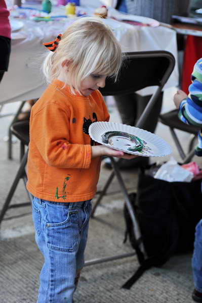 KidsDay-WIHS2-10-30-10-7345-KidsDay-DDeRosaPhoto.JPG