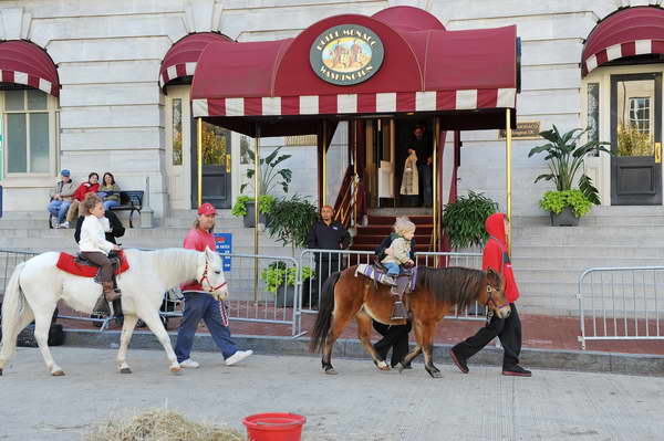 KidsDay-WIHS3-10-30-10-DSC_8278-KidsDay-DDeRosaPhoto.JPG