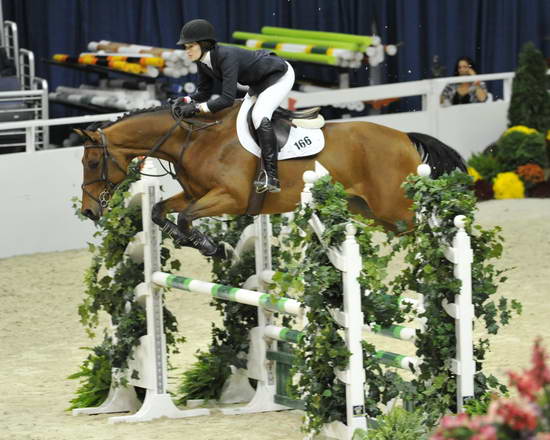 KaleyPratt-Shane-WIHS-10-26-11-Cl189-AdAmJprCH-1831-DDeRosaPhoto.JPG