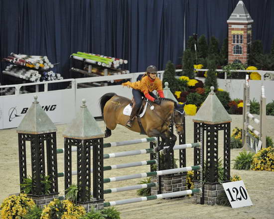 WIHS-10-27-11-Cl211-Gambler-5547-Voilette-BrianneGoutal-DDeRosaPhoto.JPG