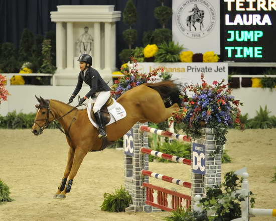 WIHS5-10-29-11-PresCup-1672-Teirra-LauraKraut-DDeRosaPhoto