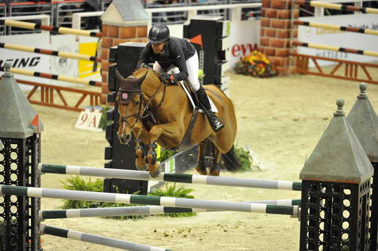 WIHS5-10-29-11-PresCup-1675-Teirra-LauraKraut-DDeRosaPhoto