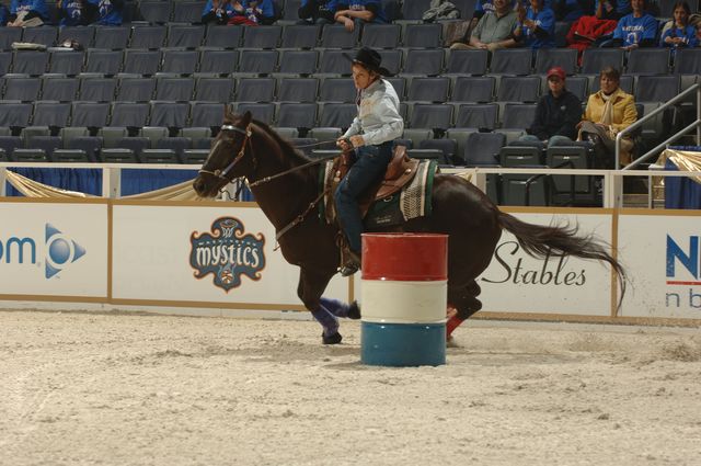 01-WIHS-LorraineBytheway-BarrelRacing-10-27-05-DDPhoto.JPG