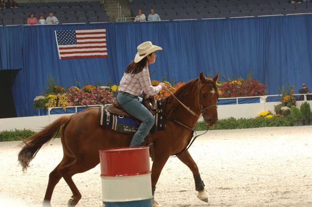 04-WIHS-KristinSmith-BarrelRacing-10-27-05-DDPhoto.JPG