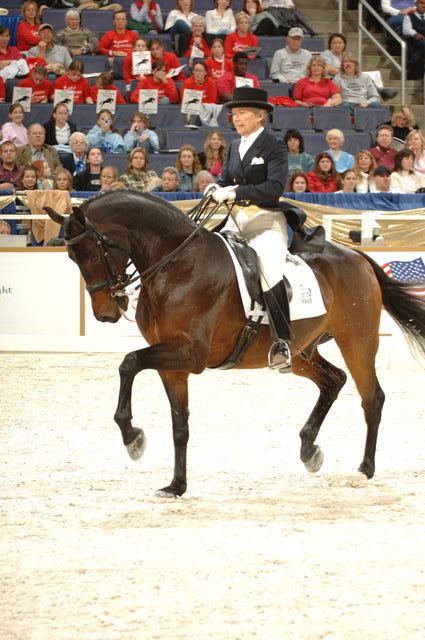 26-WIHS-CathyMorelli-BeSe-Dressage-10-27-05-DDPhoto.JPG