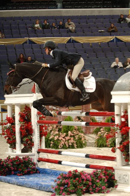 37-WIHS-WhitneyLinders-Hemmingway-10-28-05-JrJumpers-DDPhoto.JPG