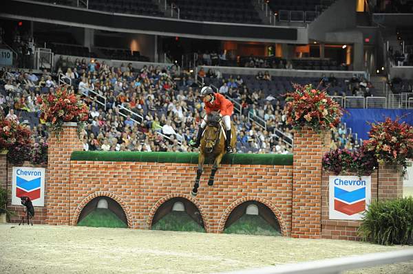 WIHS-10-23-09-DER_7630-Tornado-AndresRodriguez-Puissance-DDeRosaPhoto.jpg