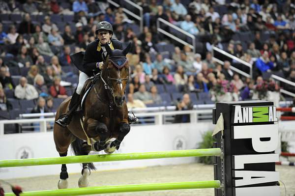 WIHS-10-24-10-PresCup-DSC_1142-Obelix-DarraghKenny-DDeRosaPhoto.jpg