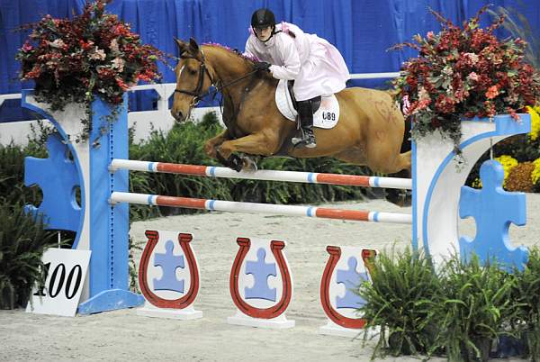 WIHS-10-22-10-Gamblers-DSC_7113-Pandoer-SloaneColes-DDeRosaPhoto.jpg