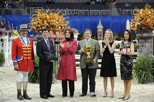 WIHS-10-24-09-DSC_1492-KenDuberstein-Sponsors-DDeRosaPhoto.jpg