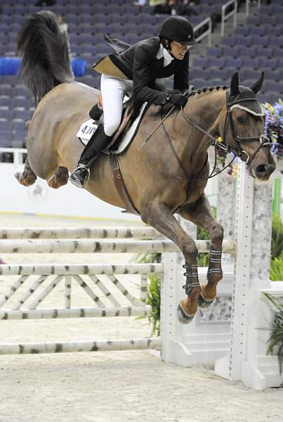 WIHS-10-21-09-AdultJprCh-DSC_3398-Cantinero-MaryLoeber-DDeRosaPhoto.jpg