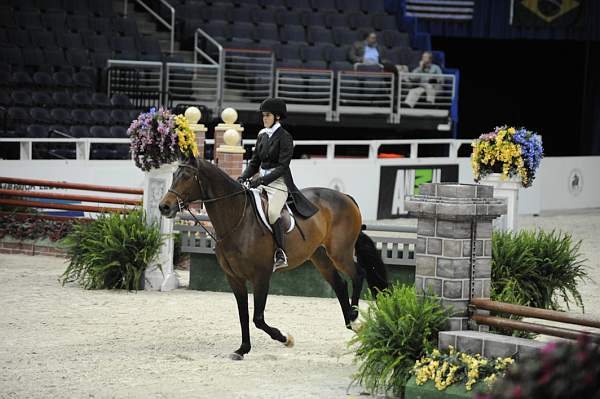 WIHS-10-20-09-DSC_0840-FrontRow-TaylorSchmidt-DDeRosaPhoto.jpg