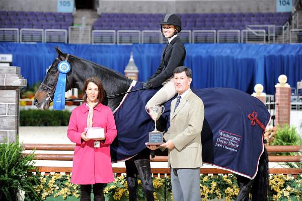 WIHS-10-20-09-DSC_0900-Lexington-SiennaSumavielle-EricStraus-DDeRosaPhoto.jpg