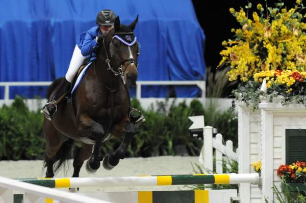 WIHS-10-21-09-DSC_3094-WIHSChildJpr-Fairplay-AlexVespico-DDeRosaPhoto.jpg