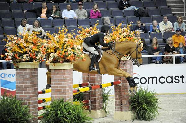 WIHS-10-24-10-Cl182-WIHSJrEqJpr-DSC_0251-Ivy-ZazouHoffman-DDeRosaPhoto.jpg