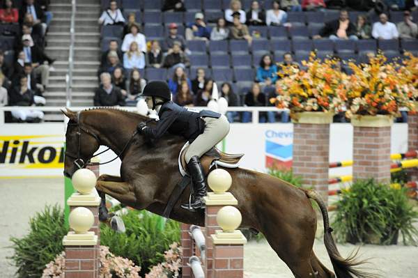 WIHS-10-24-10-Cl182-WIHSJrEqJpr-DSC_0298-Patrick-LucyDavis-DDeRosaPhoto.jpg