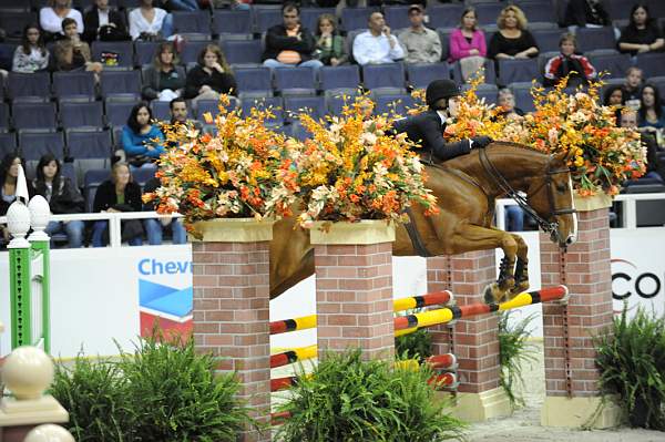 WIHS-10-24-10-Cl182-WIHSJrEqJpr-DSC_0353-Travino-SamanthaSchaefer-DDeRosaPhoto.jpg