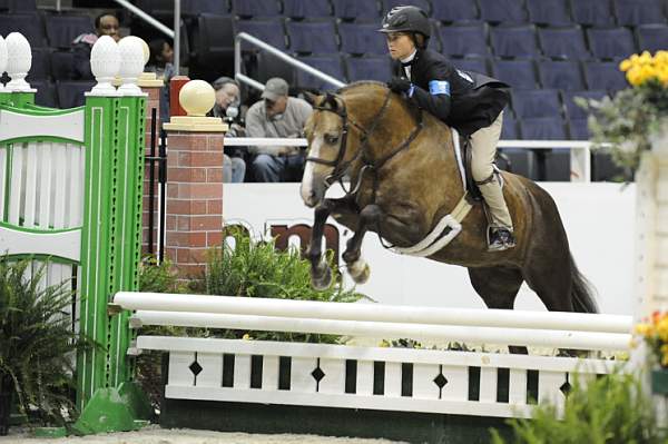 WIHS-10-24-09-Cl185WIHSPnyEqFinals-DER_8272-PromiseToo-VictoriaColvin-DDeRosaPhoto.jpg