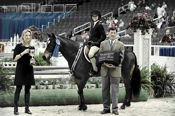 WIHS-10-24-09-Cl185WIHSPnyEqFinals-DER_8350-Tango-MadelynKeck-DDeRosaPhoto-Lighten.jpg