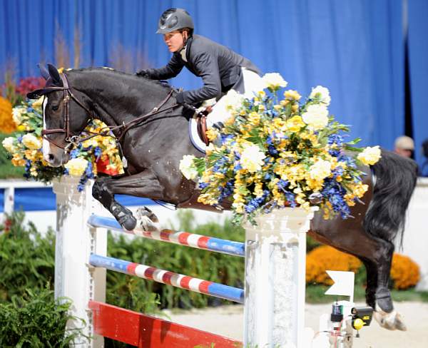 10-24-08-WIHS-325-StLaurent-LaurenHough-DeRosaPhoto.jpg