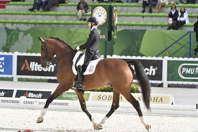 WEG1-Dressage-8-26-14-GPTeam-0007689-LauraGraves-Verdades-USA-DDeRosaPhoto