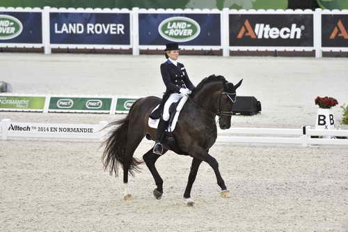 WEG-Dressage-8-25-14-GPTeam-0003979-TinaKonyot-CalectoV-USA-DDeRosaPhoto