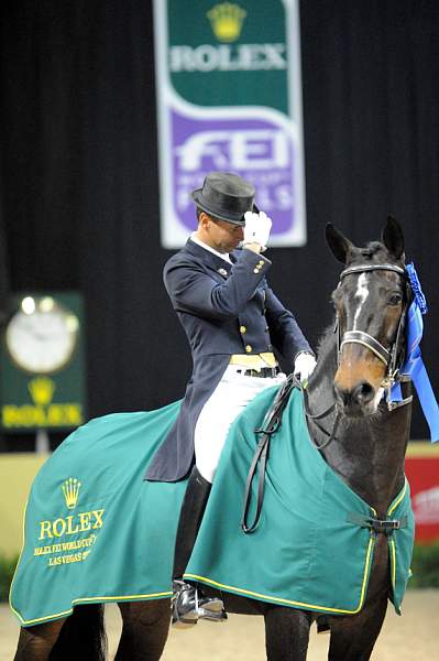 WorldCup-4-16-09-Dressage-1048-Ravel-SteffenPeters-DDeRosaPhoto