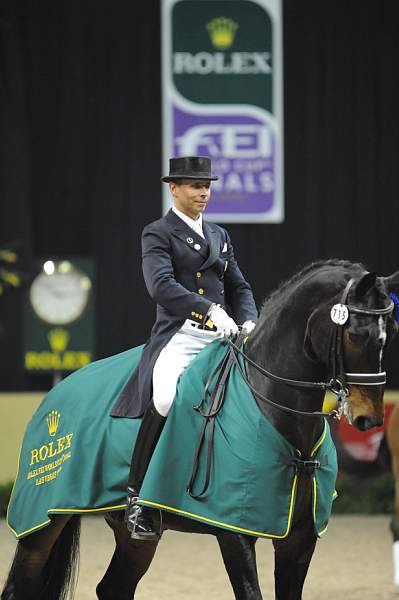 WorldCup-4-16-09-Dressage-1051-Ravel-SteffenPeters-DDeRosaPhoto