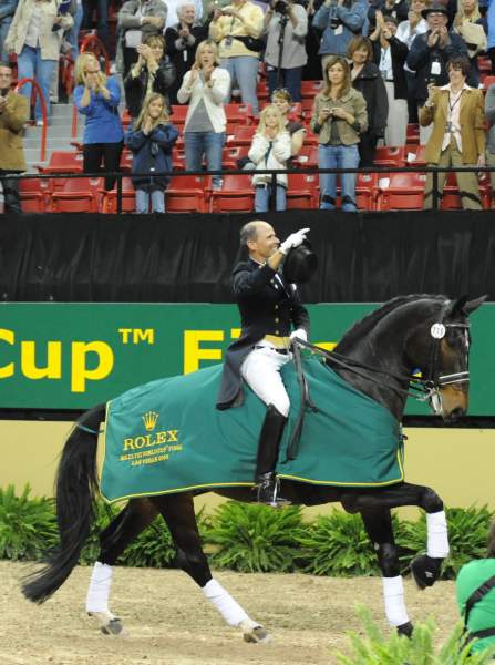 WorldCup-4-16-09-Dressage-1097-Ravel-SteffenPeters-DDeRosaPhoto