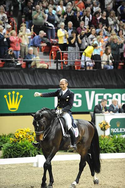 WorldCup-4-16-09-Dressage-810-SteffenPeters-Ravel-DDeRosaPhoto