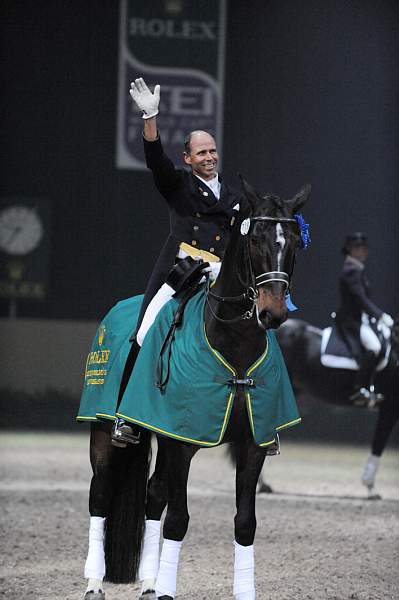 WorldCup-4-18-09-DressageAwardsFinal-581-SteffenPeters-Ravel-DDeRosaPhoto