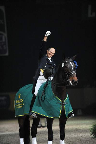 WorldCup-4-18-09-DressageAwardsFinal-613-SteffenPeters-Ravel-DDeRosaPhoto