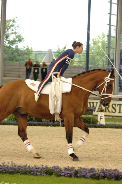 091-WEG-Vaulting-8-24-06-&copy;DeRosaPhoto.jpg